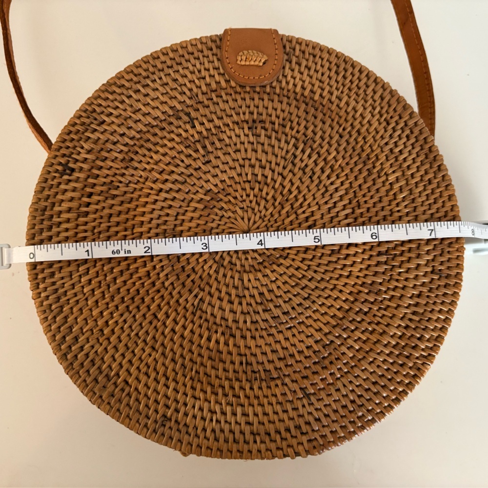 Woven Rattan circle bag ✨ crossbody - Picture 4 of 16